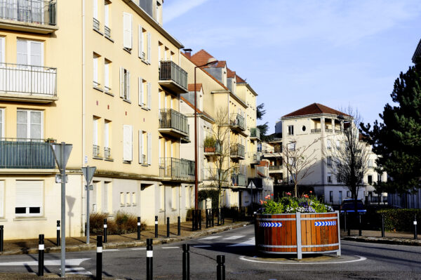 Vue de la ville de Guyancourt illustrant l’implantation de l’agence BTP Diagnostics.